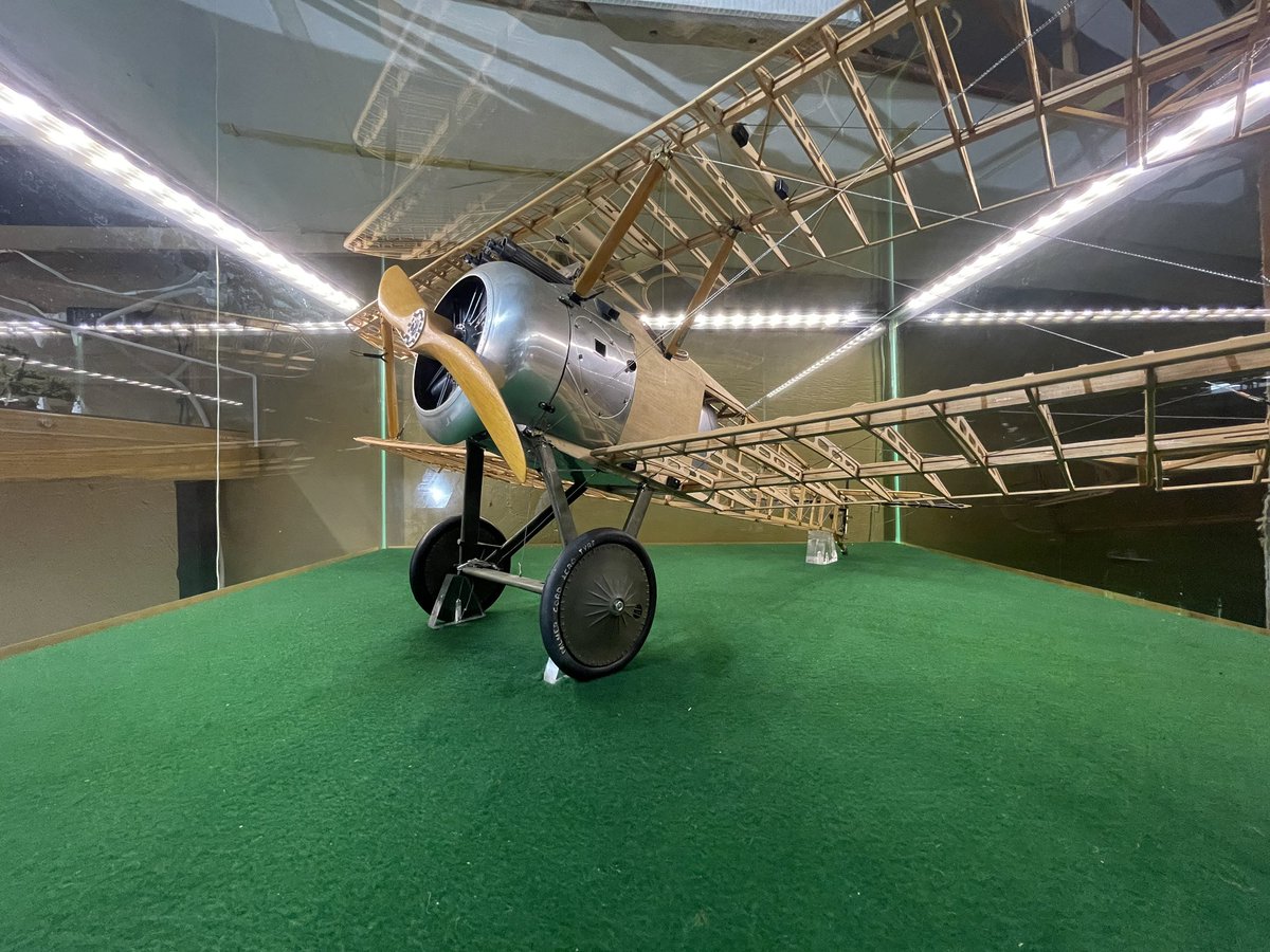 CanadianFlight tweet media