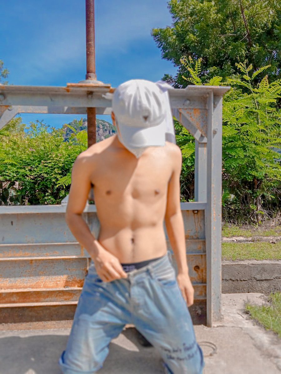 Mlem ko emm