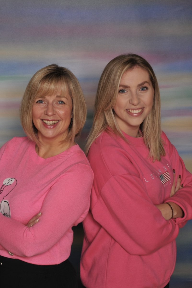 When me and @TAMissJ had our school photograph! 🤩