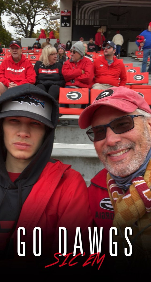 richardcostigan's tweet photo. A bit cold in #AthensG @GeorgiaFootball @MizzouFootball #GoDawgs #MizzvsUGA @UGAAthletics @ugaalumniassoc https://t.co/tjT16SuFmT