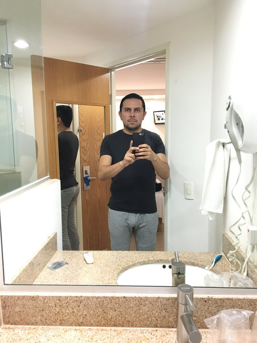 0MARTS's tweet photo. A darle!! https://t.co/R7UIWrf2eT