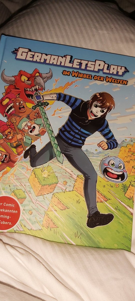 AngeOrange03's tweet photo. Heute das Buch von @GermanLetsPlay im #Thalia gesehen und direkt gegönnt. 😍 Bin schon mega auf die Story gespannt. 😄 https://t.co/4XfuyDAhiV