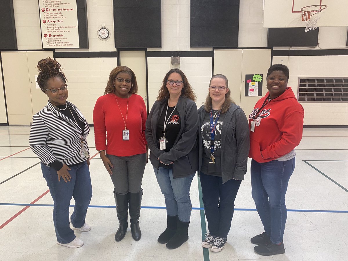 Our dedicated UIL Academic coaches giving up their Saturday to support our ⁦<a href="/HumbleISD_WMS/">Woodcreek Middle</a>⁩ Academic Athletes! #KMSUILInvitational