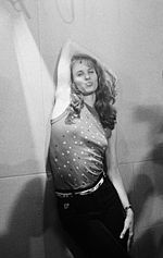Happy Birthday to Lori Singer     