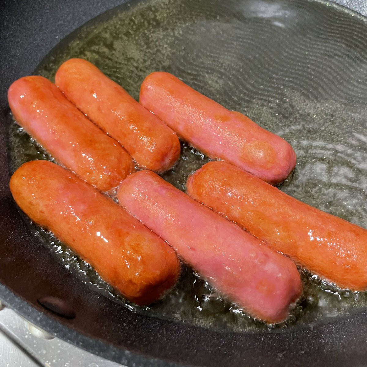 itfeelstory's tweet image. ไส้กรอกนมชมพูรี      ไส้กรอกชีสเยิ้มเฟบ