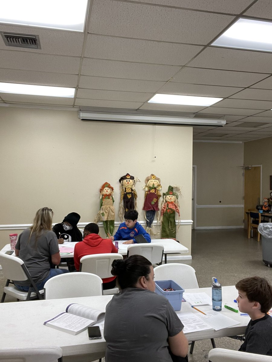 DrJasonDriver's tweet photo. Lewis faculty, students, and parents at Saturday Homework Help at the Valp Library.  #ThisIsLewis @OCSD1 @mdchambers25 @bagboy801 @ddk30275228 @LindaEMc @PlewElementary @BluewaterElem https://t.co/fYd417Cbje