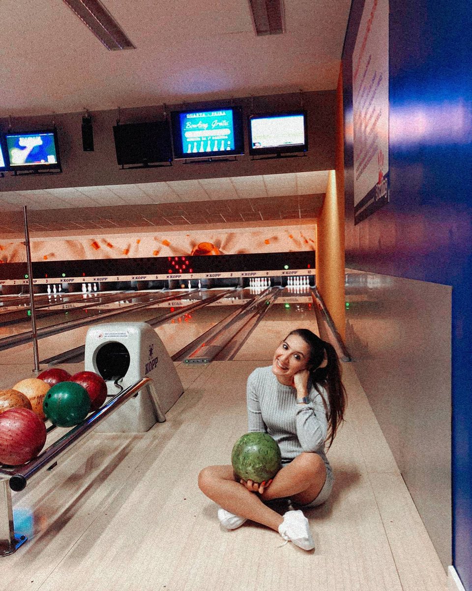 GoBowlingdotcom's tweet photo. Alright, Twitter followers, it's your turn! Wanna win an exclusive Macy's Thanksgiving Day Parade, Bowling Pin?

🔹 RT this post!
🔹 Follow us!
🔹 Tell us your best bowling score!

That’s it! Don’t worry; you don’t need a 300 to win! 😉 #gobowling 

📸: marisasmonteiro (IG) https://t.co/arhswXEx5t