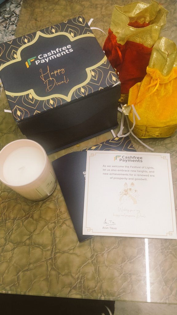 dpremshah's tweet photo. Unexpected Diwali gifts. Thank you @gocashfree team :) @HespokeLive https://t.co/mC3QtBkKdV