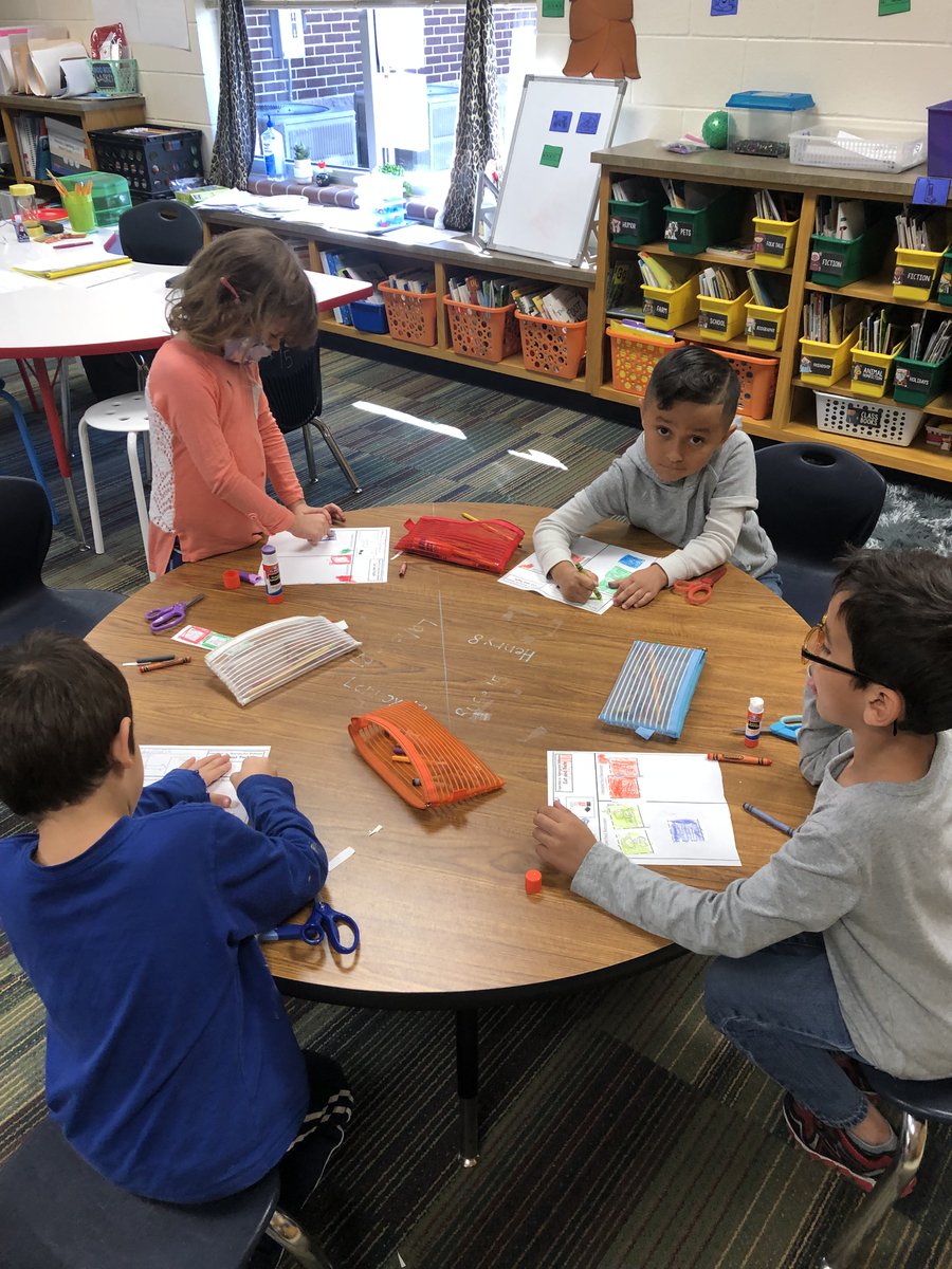 CastlemanCreek's tweet photo. Sorting and discussing expected and unexpected behaviors along with the Zones of Regulation!
#ccesel https://t.co/FfE2EudqFX