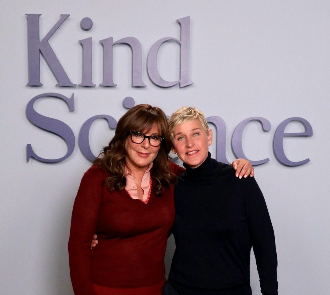 EllenD_FC's tweet image. #Repost #kindscience / IG 

“Together we came up with an easy-to-use system that works for my skin, your skin… all skin types.”
- Ellen DeGeneres, co-founder 💙

📸: Michael Rozman/Warner Bros.

#KindScience #OurKindofScience