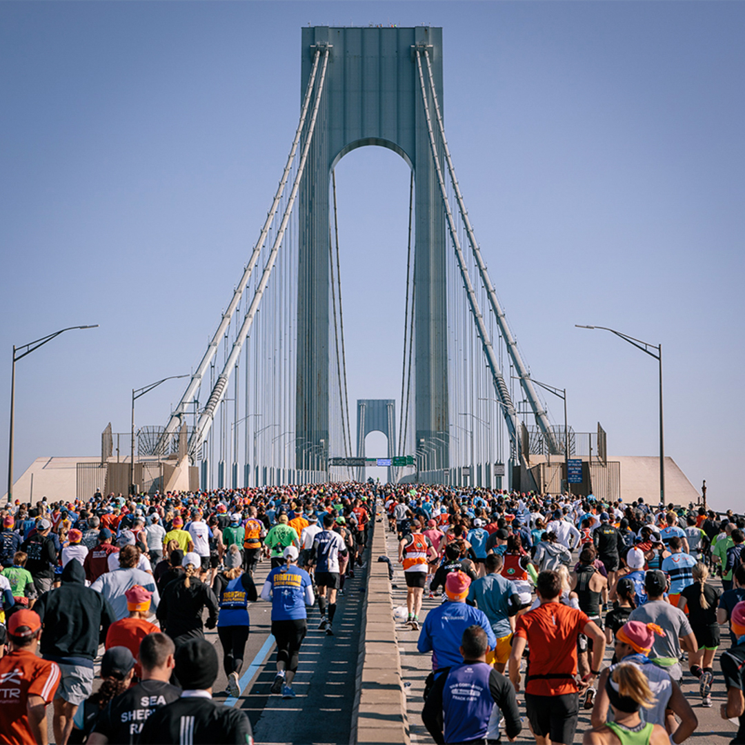 Best of luck to everyone running the 50th @nycmarathon tomorrow 🇺🇸 🍎 International runners, we know the travel ban sucks - but don't give up on your NYC dreams! 🙏 #LondonMarathon