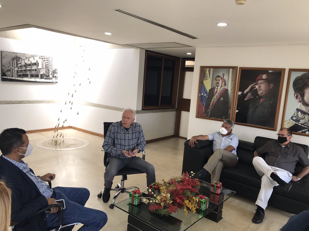 Conindustria's tweet photo. En el marco de la visita que realiza #Conindustria por el estado #Lara, se llevó a cabo un encuentro con @LuisJonasReyes, alcalde del municipio Iribarren, para unir esfuerzos en pro del desarrollo productivo de la región
#industriales 
#gremios 
#empresarios https://t.co/rYMzoihAHb
