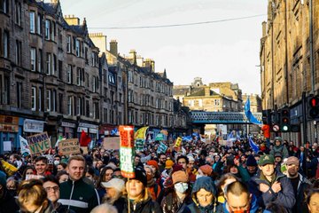 More Than 100,000 Take to Streets on Global Day of Action for Climate Justice FDhdmbHWYAo0o6E?format=jpg&name=360x360