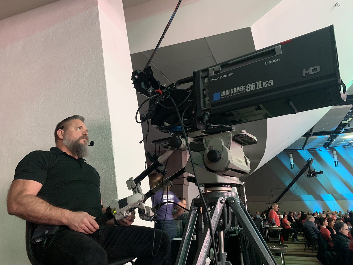 COREContact_LLC's tweet photo. @mmogill we just wanted to say a huge thank you to your badass *army* of @CrispVideoGroup pros who’ve been banging away behind the scenes to make such a stellar #crispsummit experience! 🙌👏🏆 They’re like the O-Line to you the QB! https://t.co/VmkyWuhvYA