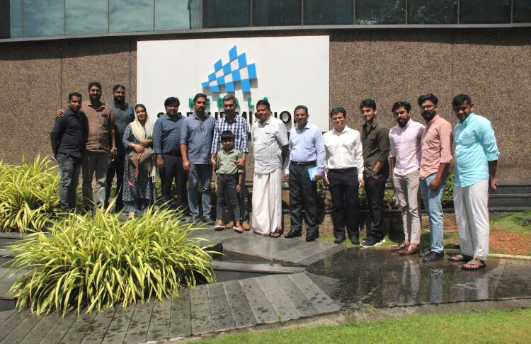 startup_mission's tweet photo. Shri @AbdulWahabPV, Rajyasabha MP, and his team visited Technology Innovation Zone, Kochi today. In a brief interaction with Kerala Startup Mission's officials, he also visited Super Fab Lab facility at the centre.
#KSUM #Kerala #Kochi #MakerVillage #Superfablab #startups https://t.co/Huh2KHbGOY