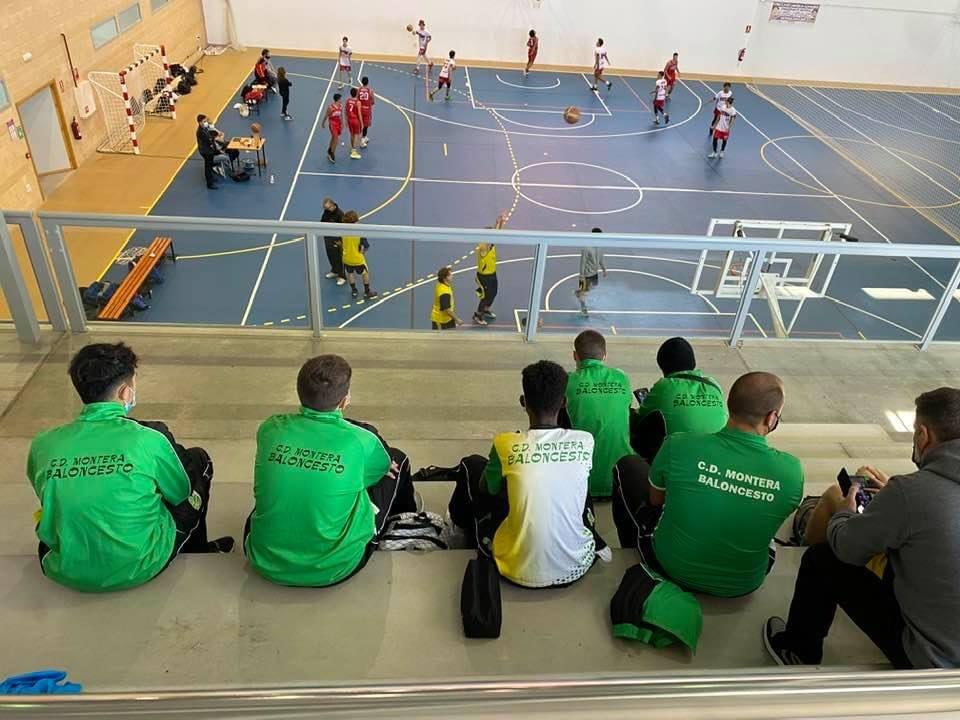 m_alconchel73's tweet photo. 🏀 Acompañando a nuestro Júnior del CB Montera en su visita a Chiclana para jugar contra el equipo de esta localidad. 

@cdmontera 

#Vamos
#CBMontera https://t.co/mat5geq29R