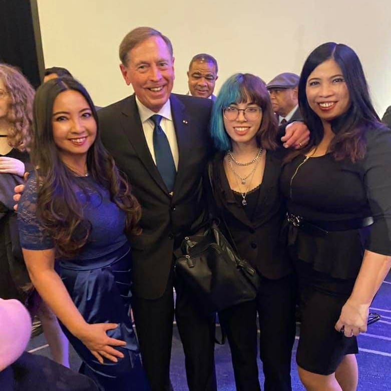 RoiBizFunding's tweet photo. Inspiring night learning from and meeting Ret. U.S. Military 4-Star General and Former CIA Director David H. Petraeus at @judsonu World Leaders Forum and Conversations with @markavargas! #investinginleaders #fundraiser #inspiringchange #createlegacy #leadership #growth #success https://t.co/LzYXwF4fTE