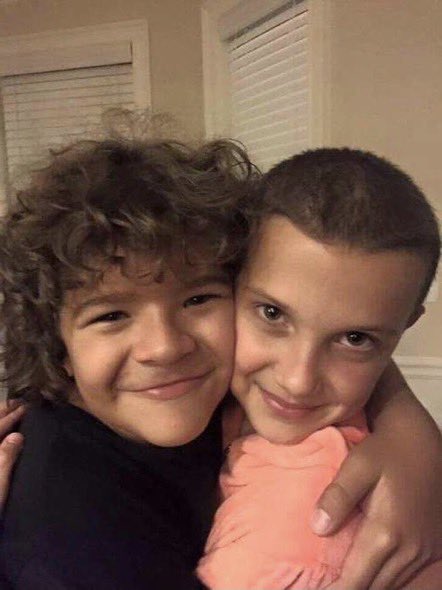 OfficeMemes_'s tweet photo. The stranger things kids once season 4 finally comes out https://t.co/pTB0M62pGx