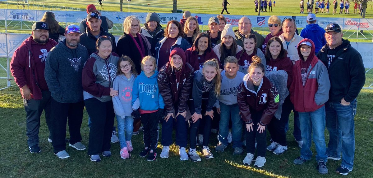 IolaHSBulldogs's tweet photo. What a great finish for Lindsey Gooch at the Cross Country State Championship in Austin! She finished 16th out of more than 150 runners. We’re so proud of her! https://t.co/ClrXxblHUc
