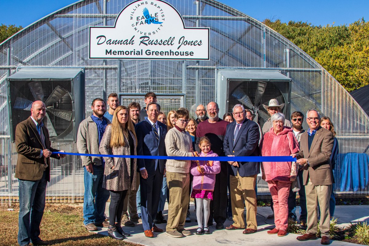 williamsbaptist's tweet photo. This morning we held a special dedication and ribbon-cutting ceremony for the "Dannah Russell Jones" & "Nora Leann Shuman" greenhouses located on Eagle Farms. #WBUEagles #EagleFarms #WilliamsWorks #wbuhomecoming https://t.co/IHmQYPBQgu