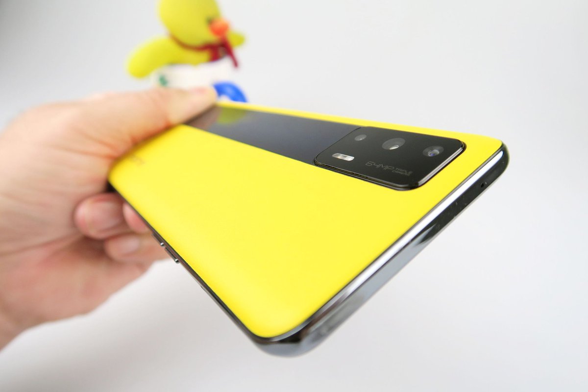 GadgetsGarena's tweet photo. #realmeGT 2 Pro The leaker claims that the handset will cost approximately INR 46,500 and $625 and Realme may release a special variant for around CNY 5,000 (approximately INR 58,000 and $781). The official pricing will be announced by the company at the launch. https://t.co/DPCb6PwInP