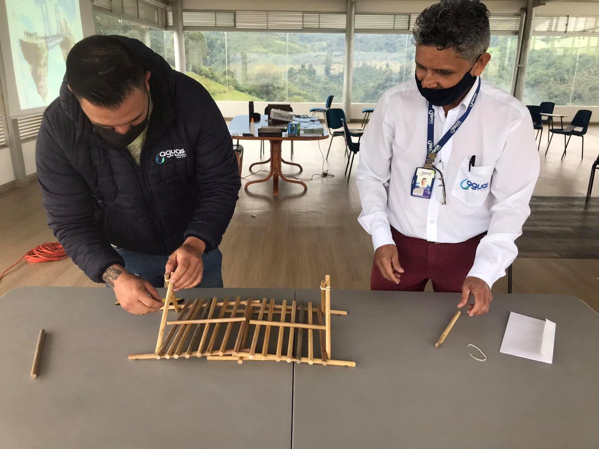 Sesión 6 de Entrenamiento y Desarrollo para socializar y empoderar la estrategia de grupos de interés con el equipo de colaboradores de Aguas de Manizales. 

¡La travesía continúa!👏🏽🙌🏽

#coaching #facilitadores #colombia #manizales