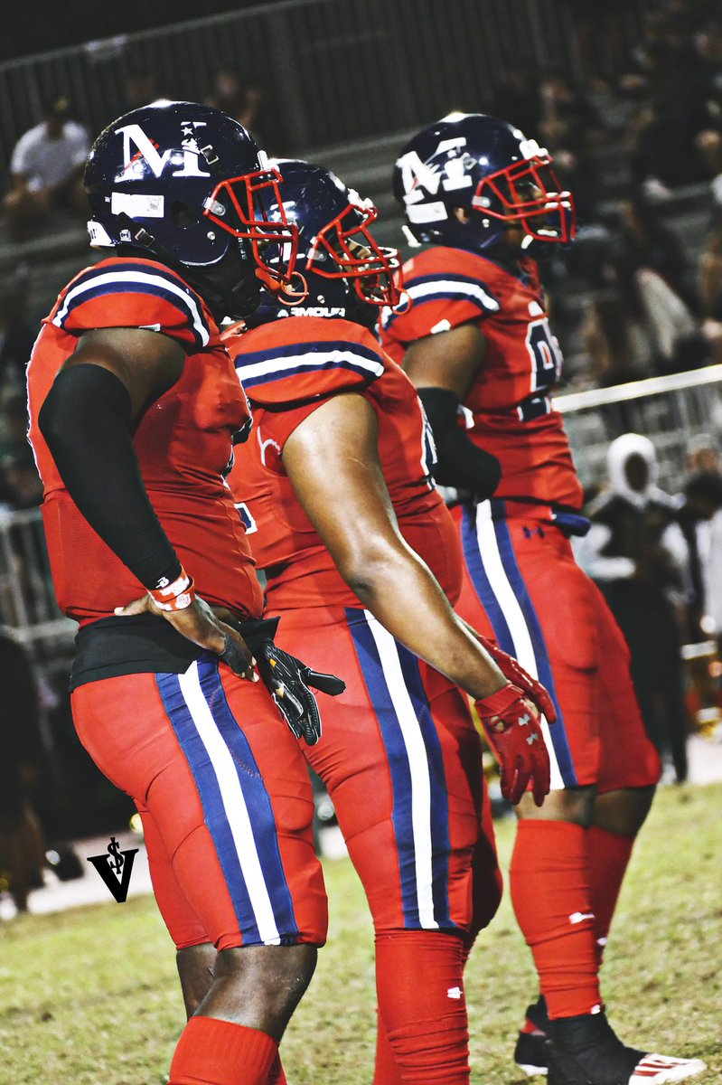 The War Start In The Trenches🦍 <a href="/MiramarFootball/">MiramarHigh Football</a> <a href="/CoachAJScott/">Coach AJ</a> <a href="/CoachRonRagins/">R.R. Jr.</a>