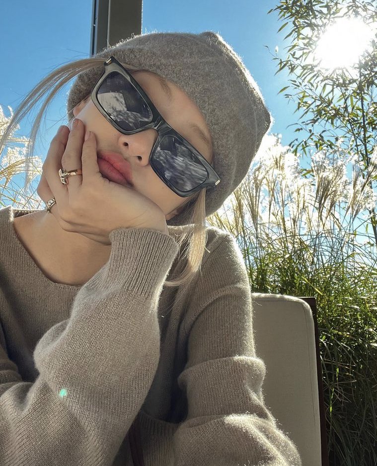 ROSÉ tweet media