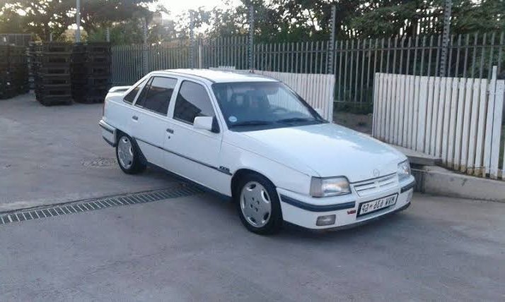 djfeuzsa's tweet photo. Old skull is life 😅❤❤❤ #opel #monza https://t.co/tx1uMOMnNw