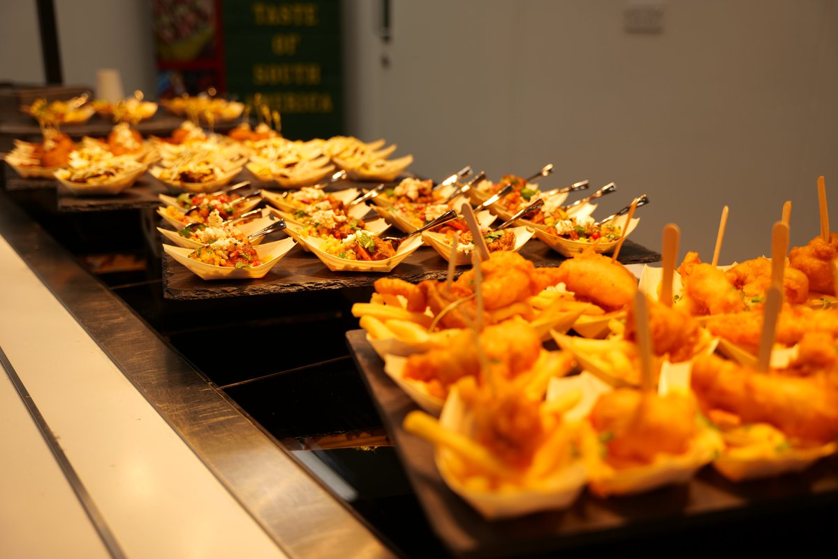 Bedford Modern tweet media