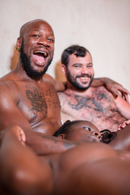 Le film du samedi soir ce soir sur @canalplus : "Captive" d'@anoushka_nsp !  Avec un casting incroyable<a class="tags" target="_blank" title="On Twitter" href="/?out=eyJ0eXAiOiJKV1QiLCJhbGciOiJIUzUxMiJ9.eyJpYXQiOjE3MjE2MTE5NTIsImlzcyI6InR3cG9ybnN0YXJzLmNvbSIsIm5iZiI6MTcyMTYxMTk1MiwiZXhwIjoxNzUzMTQ3OTUyLCJyZWRpcmVjdF91cmwiOiJodHRwczovL3R3aXR0ZXIuY29tL2NhbmFscGx1cyJ9.SgPCs3ALmC6KwdtRBpwfx__a-n4JtkTK6TWkc7xhfzLioojAojhb3lyRCdBOxOTdDWrsZEC5i0otME8VkEJ6jw">@canalplus</a><a href="/tag/veilleducul"class="tags"><span>#veilleducul</span></a>