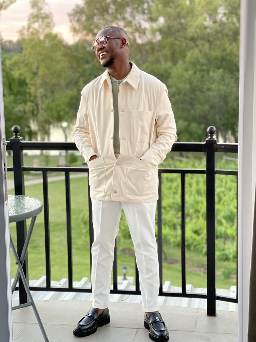 TshepoTsala's tweet photo. Today I styled my friend @Senzo__S I think I wasn’t too shabby in the assignment! He loves the look too. https://t.co/ZttMkRbZBd