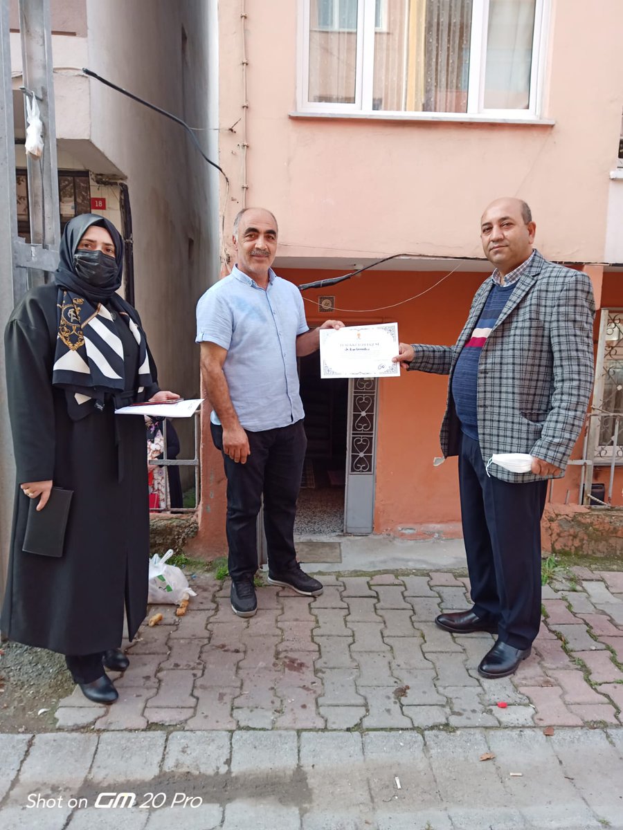istasyontesklat's tweet photo. Emaneti ehline teslim ediyoruz.AK Parti Küçükçekmece İstasyon Mahalle Teşkilatı olarak sandık kurulu üyelerimizi evlerinde ve iş yerlerinde ziyaret edip fedakarlıkları ve emekleri için teşekkür ettik
@avrecepsencan @avsengulk
@EsmanurSonmez_ @hgonenc37 @BULENT_ECEVlT @baskanirfan https://t.co/IfPl1qVbCf