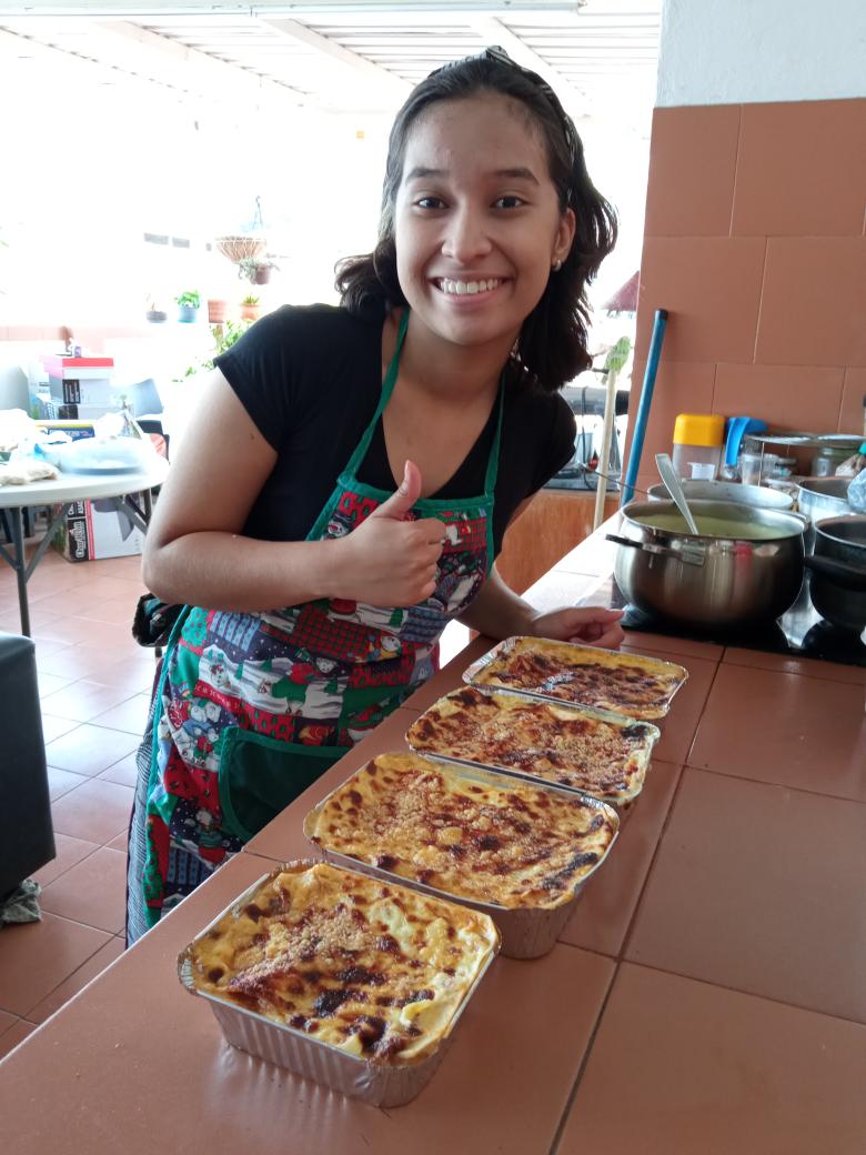 wilmermorenos's tweet photo. Mi hija activada con sus pedidos de Pastichos 🍝 DELIVERY 🛵 GRATIS EN CARACAS... 😉 https://t.co/b41gF9xf2K