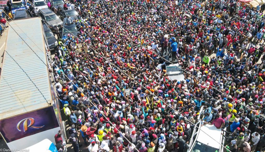 WaremboRao's tweet photo. Asanteni Mlima Kenya.
It's a triumphant entry!
@FriendsofRAO
@RailasDaughters
#RidingwithBABA
#RailaOurBestBet
#RailaInNyandarua https://t.co/mZ45Gk8ez6
