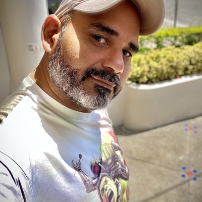 BuchanamMaster's tweet photo. Seguimos en modo Marvel #EraDeUltron #NuevaFotoDePerfil https://t.co/dqhhaHeVrO