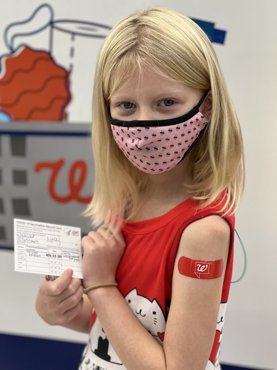 UrLeaderTrainer's tweet image. Proud of our girl. 💉 #CovidVaccine @Walgreens