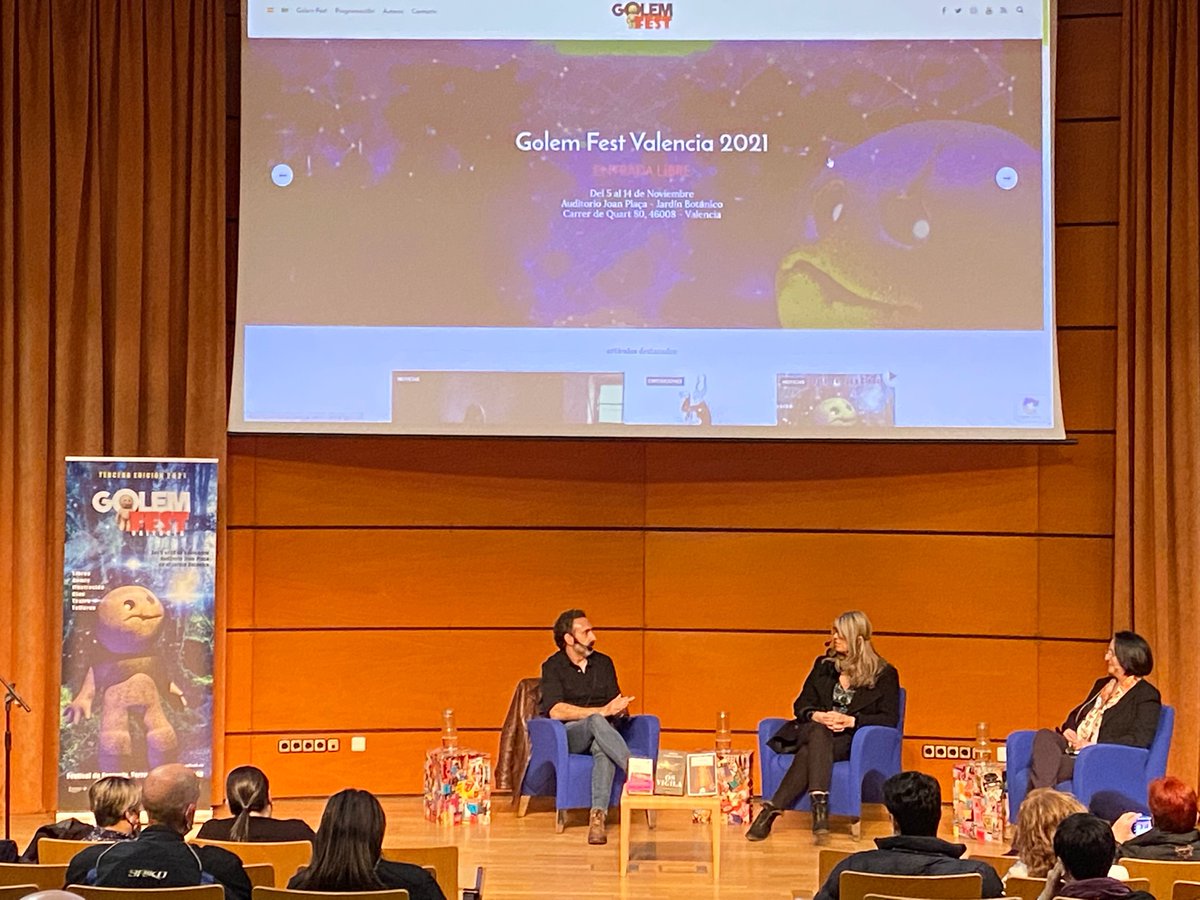 FestGolem's tweet photo. Tertulia: “El arte de inquietar” con Jon Bilbao, Marta Querol (@Marta_Querol ) y Amelia de Dios (@AmeliaDeDios2 ) en el #GolemFest https://t.co/WVTKJRDqdR