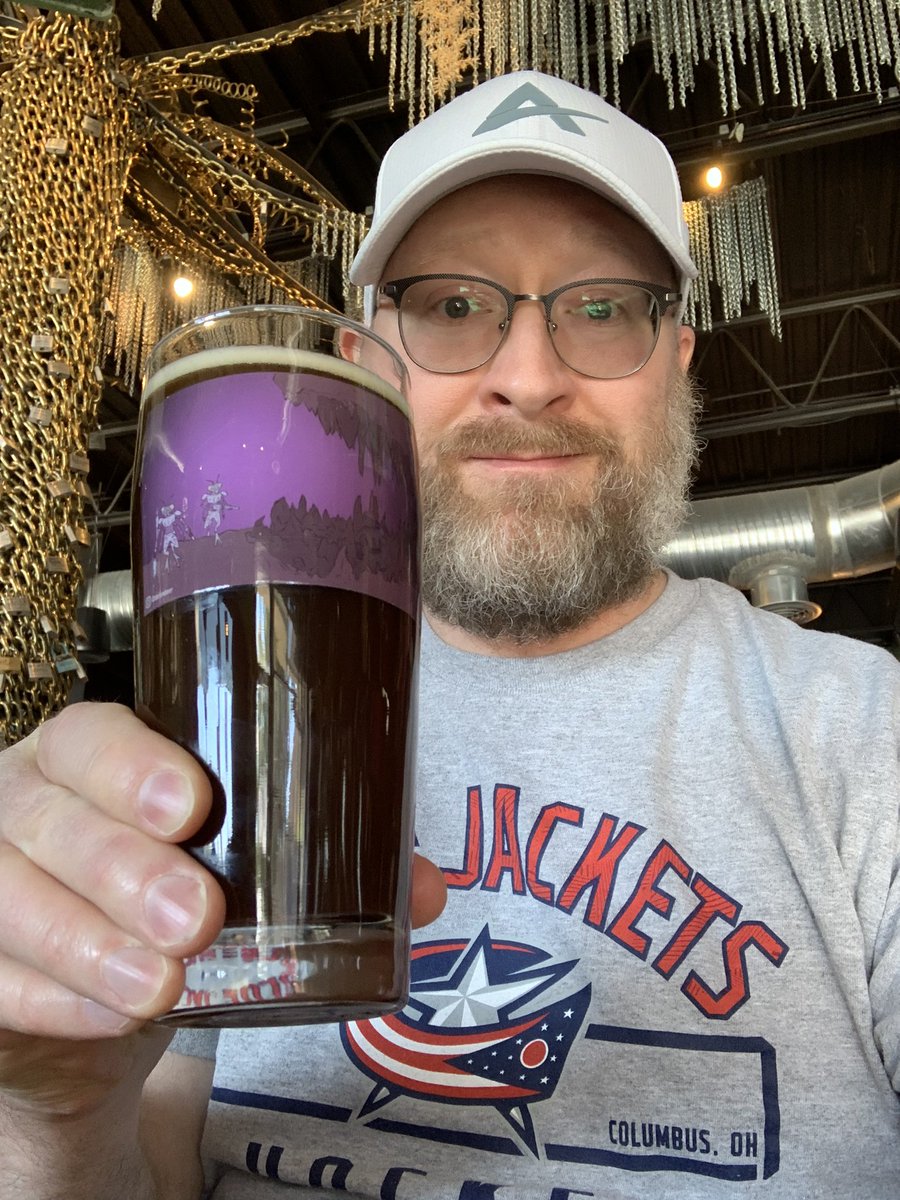 RealBMaxwell's tweet photo. Enjoying a Lost Leatherman Dark Mild Ale at #derivebrewing ๐๐ป๐ #ohiocraftbeer #craftbeer #drinkupcolumbus https://t.co/LCHZ9K87pj