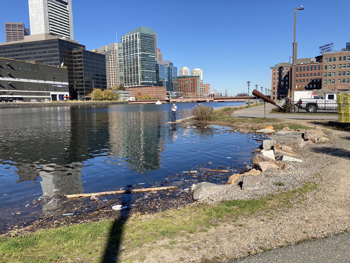 FortPointer's tweet photo. Fort Point Channel water breaching the seawall during today’s high tide. Let me repeat: This isn’t a coastal problem, combined impacts are going to be consequential citywide. @CLF https://t.co/IO1AXnXzEz