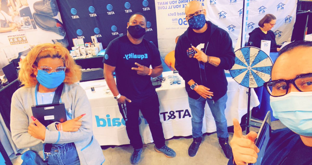 LUISMARQUEZ_JCM's tweet photo. Make sure to stop by our AT&amp;T table at the World Food Championship in Fair Park, Dallas! #MesquiteParkLane @NTX_AprilR @LynetteMAguilar @TerronJernigan @KarenRivasNTX @NTX_Market @franklin7437 @NTXWes https://t.co/Af8rgDdhRk