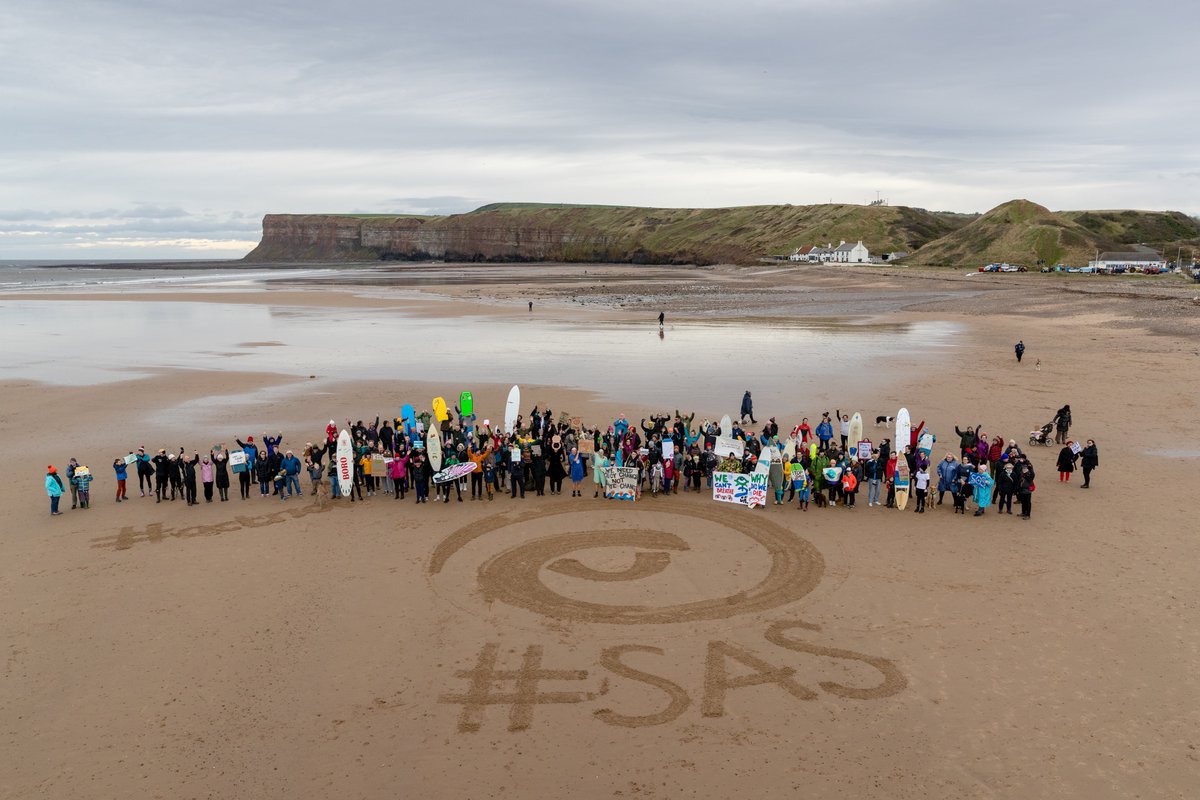 matthewdever's tweet photo. Climate Group @sascampaigns on #Saltburn Beach, North Yorkshire for #GlobalDayofAction

@COP26_Coalition #COP26 #COP26GDA #Climate #ClimateCrisis #ClimateJustice #OceanClimateAction #ActNow #ForTheOcean #OceanActivists #Sewage @TheNorthernEcho @yorkshirepost @BBCNews https://t.co/etmcDtn0AE
