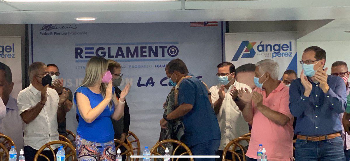 OSPP2020's tweet photo. La presidenta de la OSPP, Leyda Cruz, junto al @GovPierluisi y líderes de nuestro @pnp_pr durante la última vista de reglamento en Guaynabo. 
#SomosLaFuerzaProgresista
#UnidosPorNuestrosDerechos
¡Arriba la Palma! 🌴✔️ https://t.co/0AuQxscEoX