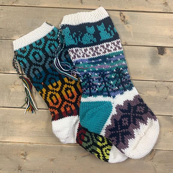 SeasonsGiftShop's tweet photo. These handmade stockings from Owl &amp; Magpie Designs are gorgeous! You will look forward to hanging these up and filling them every year!
$50 each
#t8n
#shopt8n
#yeg
#stalbert
#giftshop
#seasonsgiftshopT8N https://t.co/cuj8S1xLM1