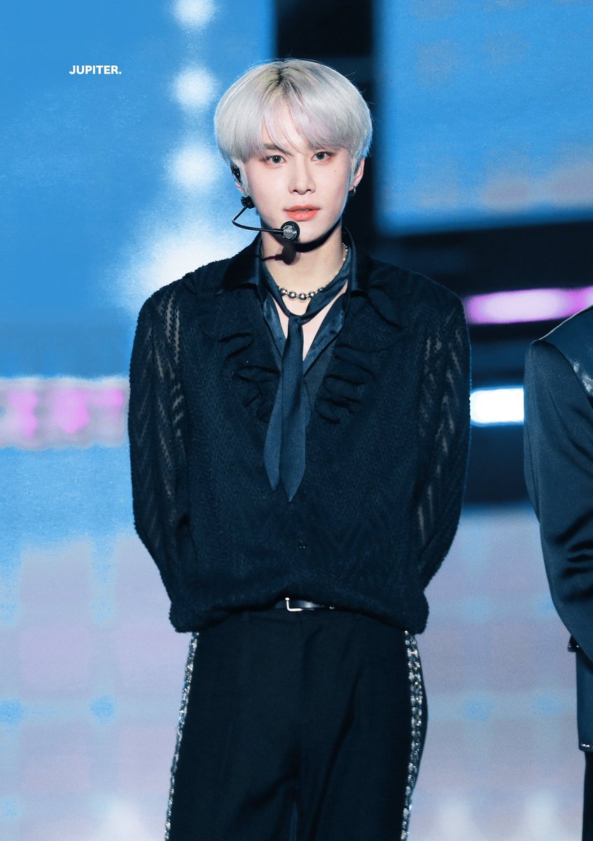 98OE19's tweet photo. 정우 진짜 어넓골좁이야 https://t.co/gDfpTbyYpu