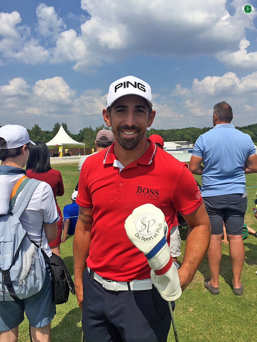 Bravo à notre parrain @mattpavon qui est en tête du <a href="/PortugalMasters/">Portugal Masters</a> à l'issue du troisième tour 👍 Allez Matthieu 💪💪💪 <a href="/ffgolf/">Fédération française de golf</a> @EuropeanTour #Golf #Birdie #DSEP
