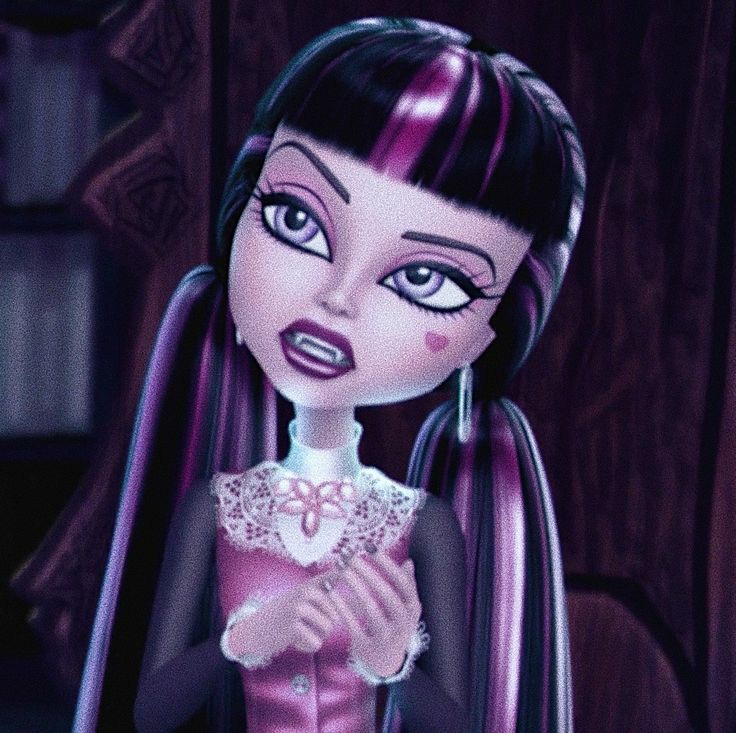 dpdcharaotd's tweet image. Today's third character with DPD is Draculaura (She/Her) from Monster High! (Canon)

Source: Just Trust Me
#otdtwt #MonsterHigh
