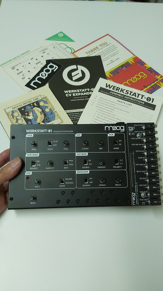 BeckGra's tweet photo. In case you were on the edge of your seats... Da-dahh!
#moog #moogsynthesizers #werkstatt #analogue #analoguesynth #SelfAssemble #Assemble #smallsynth #diy #hull https://t.co/okMZZVQnya