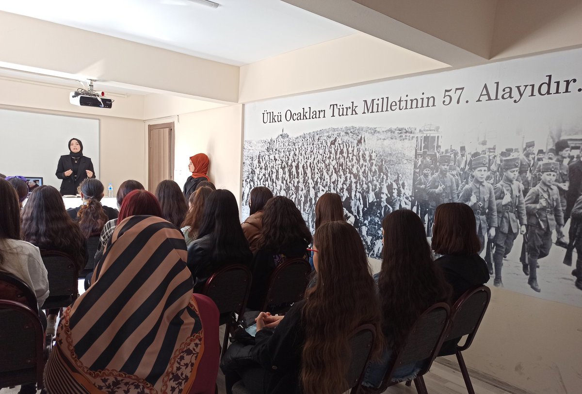 NevuAsenalari's tweet photo. "Dokuz ışık demek, Türk üIküsü demektir."

Nevşehir Ülkü Ocakları Asena Birimi olarak "Alparslan Türkeş ve 9 Işık Doktrini" konulu seminerimizi gerçekleştirdik.

@asenayesilyurt0
@AliTrkr50
@deryatunc46 https://t.co/h4NPSXOjy5