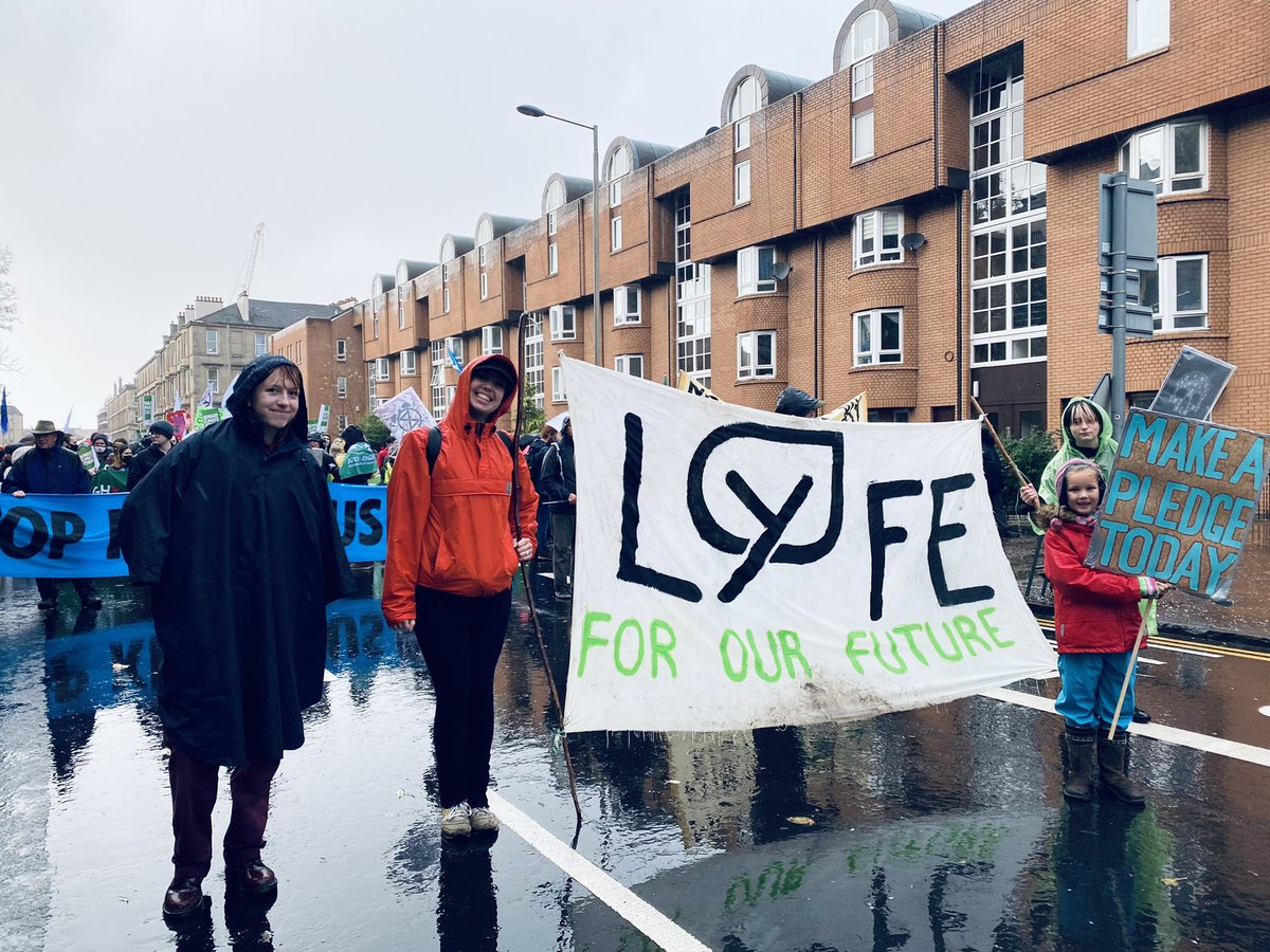 Nature_Millie's tweet photo. There’s LYFE at the end of the rainbow  🌈 😂 @LancasterYouth #ClimateJusticeNow #GlobalClimateMarch #COP26 https://t.co/4s4iRdqAoP
